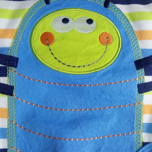 Two Kidgets Onesies Size 0-3 M - Picture 3 of 8